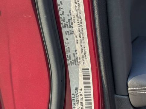 Used 2022 Jeep Grand Cherokee Limited w/ Luxury Tech Group II AWD/4WD image 47