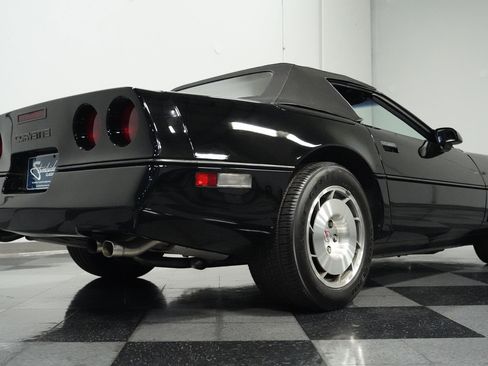 Used 1986 Chevrolet Corvette Convertible image 24