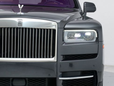 Used 2022 Rolls-Royce Cullinan image 11