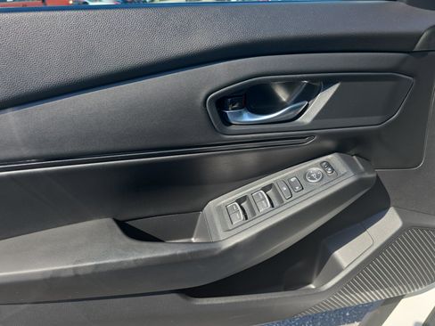 Used 2023 Honda Accord EX image 25