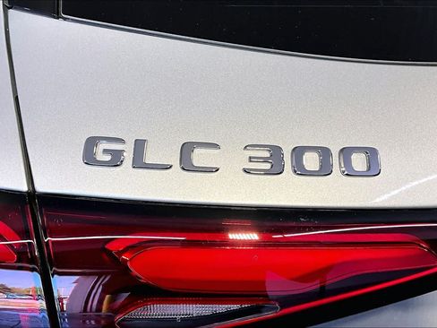 New 2026 Mercedes-Benz GLC 300 4MATIC image 6
