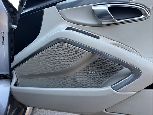 Used 2017 Porsche 718 Cayman RWD image 40