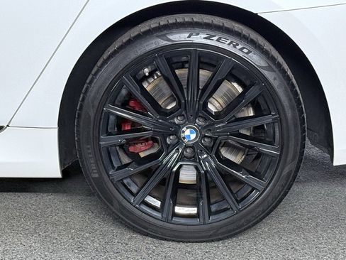 Used 2022 BMW 750i xDrive w/ Executive Package image 14