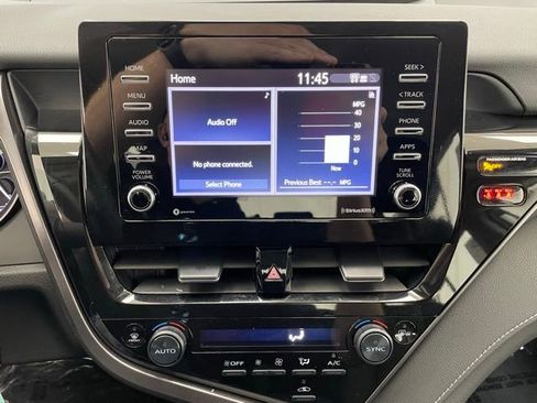 Used 2024 Toyota Camry SE w/ Cold Weather Package image 3