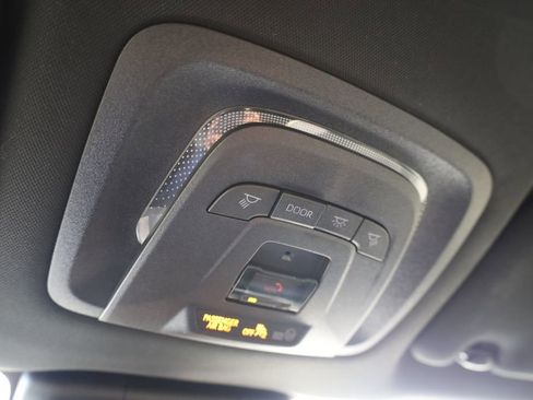 Used 2023 Toyota Crown XLE image 31