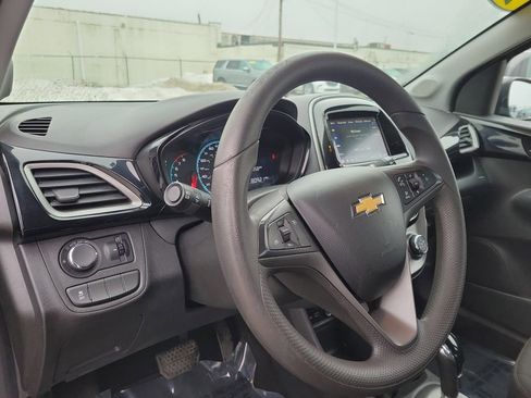Used 2021 Chevrolet Spark LT image 17