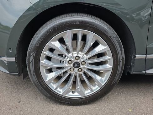 Used 2024 Ford Edge Titanium w/ Titanium Elite Package AWD/4WD image 9