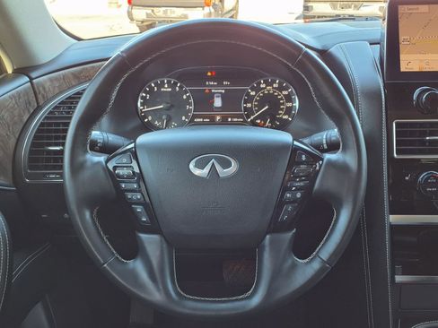 Used 2023 INFINITI QX80 Premium Select w/ All-Season Package image 26