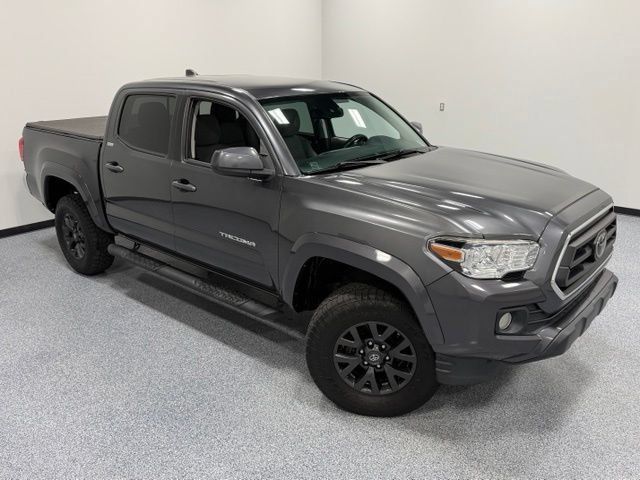 Used 2021 Toyota Tacoma SR5 RWD image 30