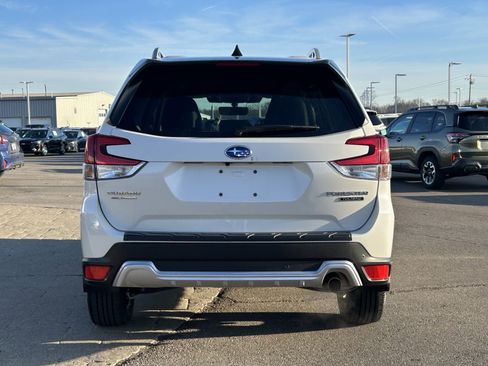 Used 2024 Subaru Forester Touring w/ Pop Package 2 image 6