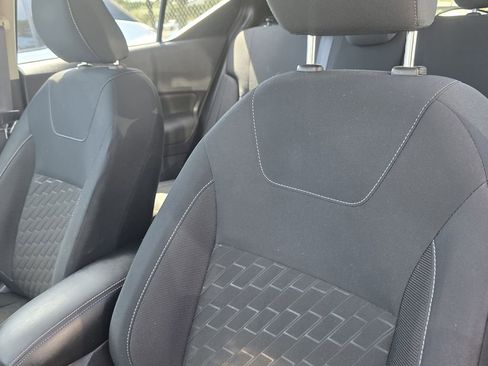 Used 2023 Nissan Kicks SV FWD image 6