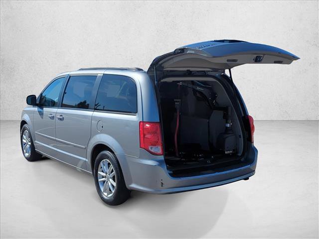 Used 2016 Dodge Grand Caravan SXT FWD image 10