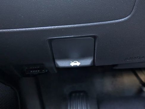 Used 2024 Chevrolet Malibu LT FWD image 28