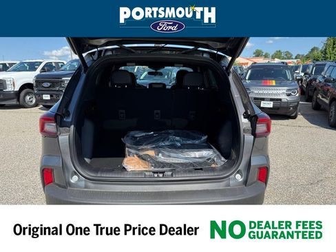 New 2025 Ford Escape ST-Line Select w/ Tech Pack #1 image 17