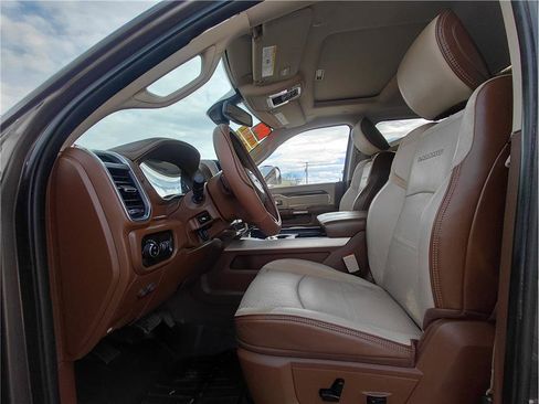 Used 2019 RAM 2500 Laramie image 8
