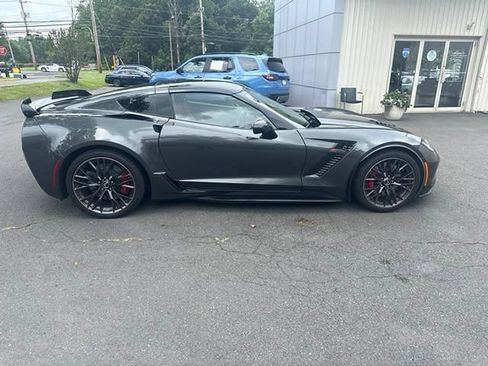 Used 2017 Chevrolet Corvette Z06 RWD image 7