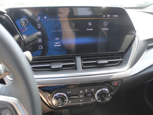 New 2026 Chevrolet Trax ACTIV w/ Driver Confidence Package FWD image 12
