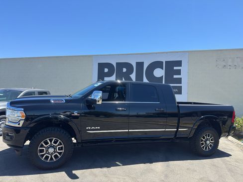 Used 2023 RAM 2500 Limited AWD/4WD image 2