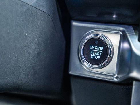 Certified 2023 Ford F150 Lariat w/ Equipment Group 502A High image 35