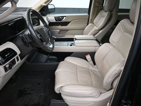 Used 2020 Lincoln Navigator Reserve w/ Luxury Package AWD/4WD image 22