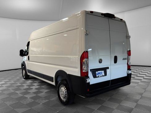 Used 2025 RAM ProMaster 3500 w/ Convenience Group FWD image 3