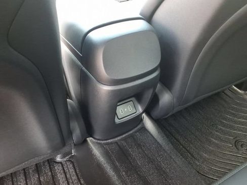 Used 2025 Hyundai Elantra N FWD image 10