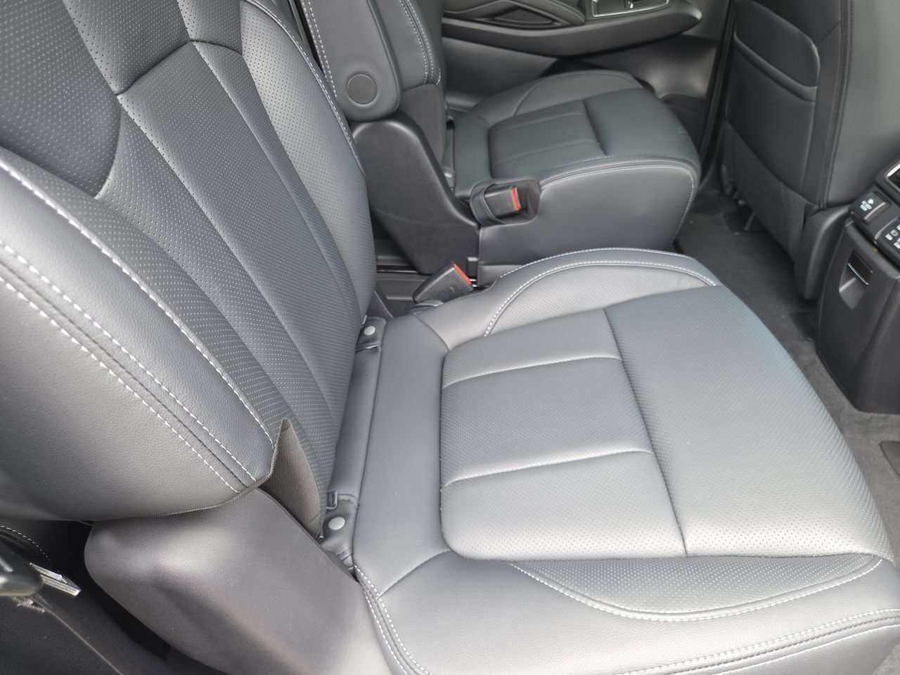 Used 2025 Subaru Ascent Touring AWD/4WD image 22