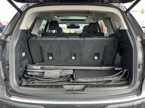 Used 2023 Subaru Ascent Limited w/ Technology Package image 5