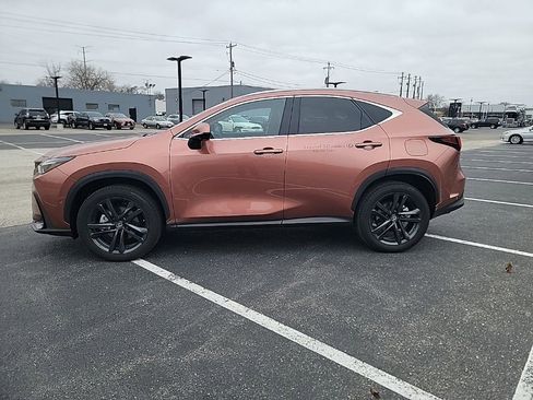 Used 2025 Lexus NX 450h+ AWD w/ Accessory Package (2T) image 2