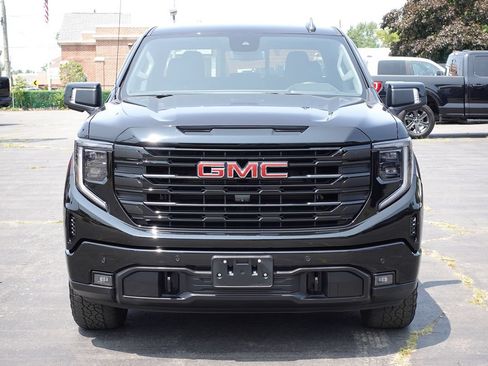Used 2024 GMC Sierra 1500 Elevation w/ Elevation Premium Package AWD/4WD image 5