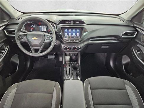 Used 2023 Chevrolet TrailBlazer LT w/ Convenience Package image 17