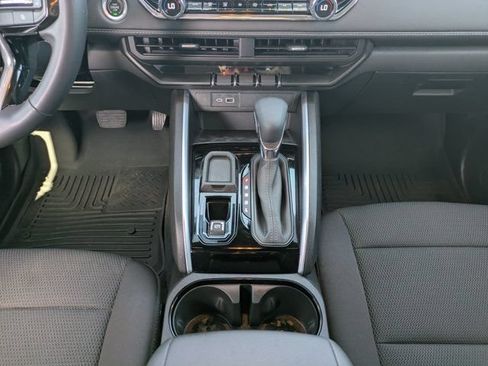 Used 2024 Chevrolet Colorado LT w/ LT Convenience Package RWD image 18