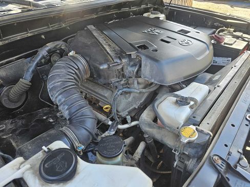 Used 2007 Toyota FJ Cruiser 4WD image 33