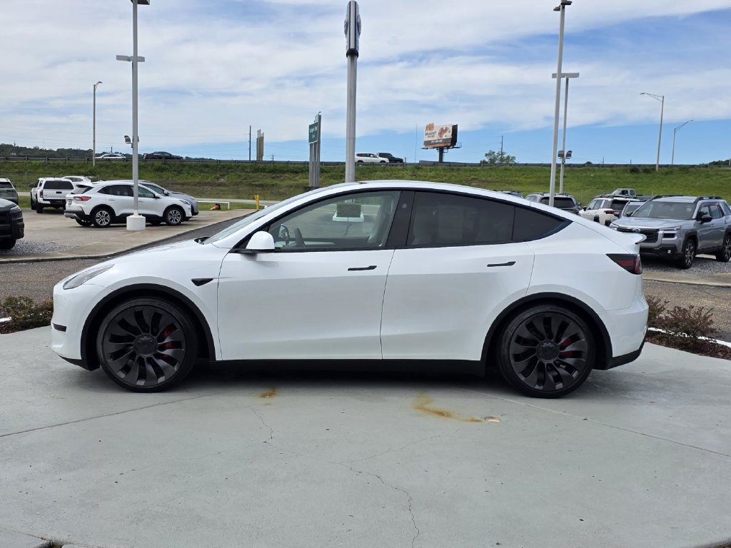 Used 2025 Tesla Model Y Performance AWD/4WD image 6