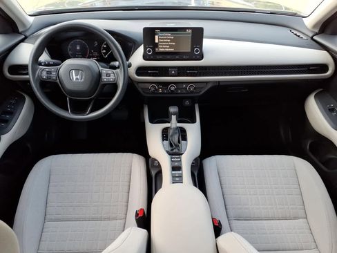 Certified 2023 Honda HR-V LX image 10