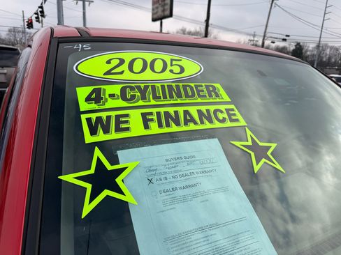 Used 2005 Chevrolet Colorado 2WD Regular Cab w/ Value Leader Package image 2