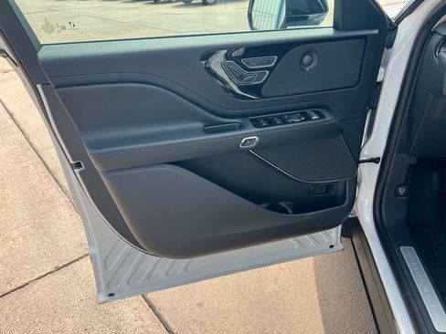 New 2025 Lincoln Aviator Premiere w/ Equipment Group 101A image 13