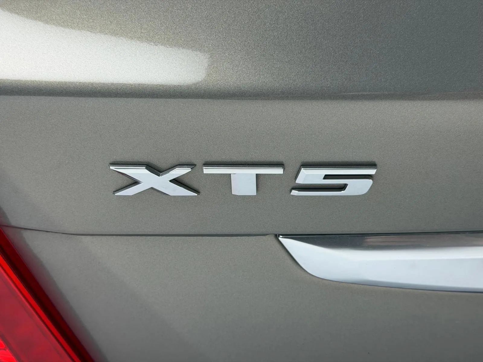 Used 2018 Cadillac XT5 Platinum AWD/4WD image 10