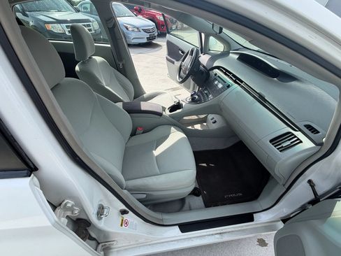 Used 2011 Toyota Prius Two FWD image 18