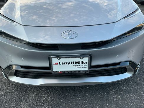 Used 2024 Toyota Prius Prime Premium image 23