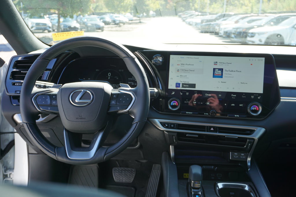 Used 2026 Lexus RX 350 w/ Convenience Package AWD/4WD image 30