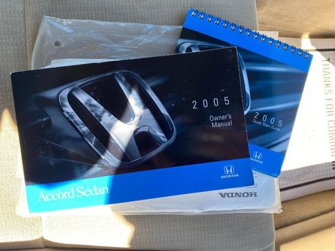 Used 2005 Honda Accord LX image 31