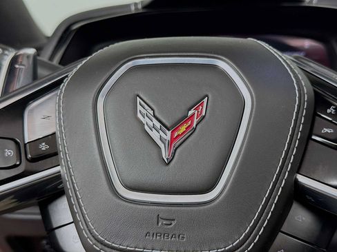 Used 2025 Chevrolet Corvette Stingray Convertible w/ 1LT RWD image 31