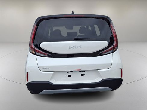 Used 2025 Kia Soul LX FWD image 8