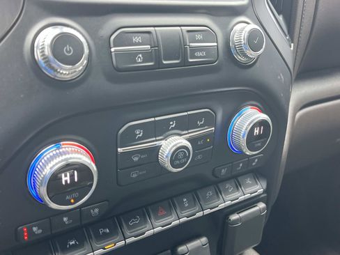 Used 2022 GMC Sierra 1500 Denali w/ Denali Reserve Package image 33