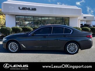 Used 2021 BMW 530i xDrive w/ Premium Package video 2