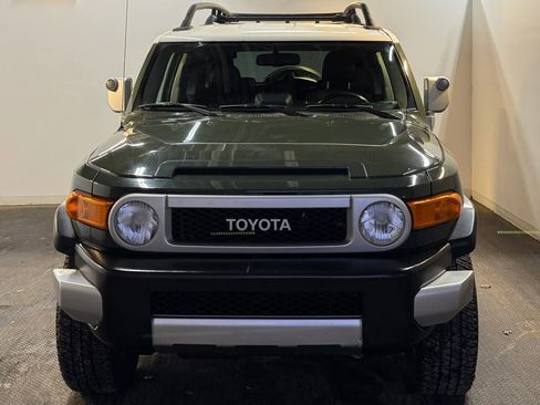 Used 2010 Toyota FJ Cruiser 4WD w/ Upgrade Pkg 2 image 3