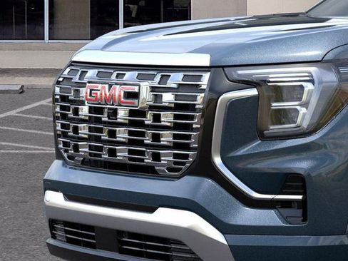 New 2026 GMC Terrain Denali w/ LPO, Black Badging Package image 13