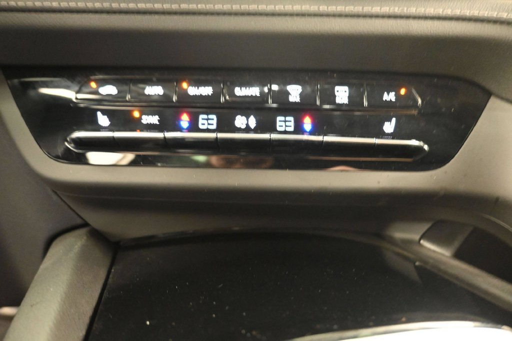 Used 2023 Buick Envision Preferred w/ Sport Touring Package AWD/4WD image 21
