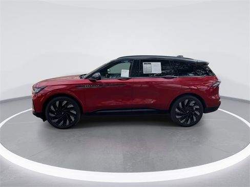 Certified 2024 Lincoln Nautilus Reserve w/ Equipment Group 202A image 5